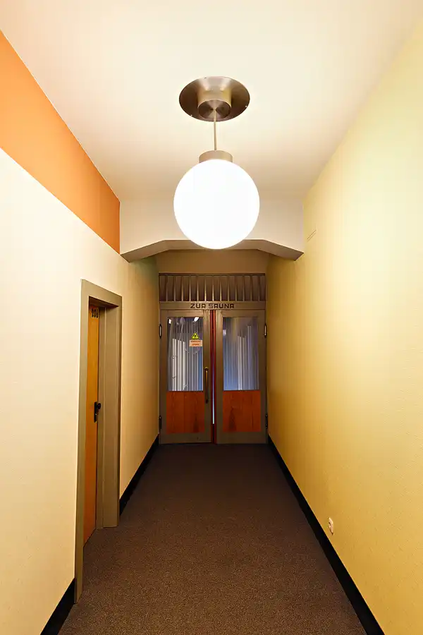 071 | 2025 | Probstzella | Haus des Volkes – Das Bauhaushotel | © carsten riede fotografie