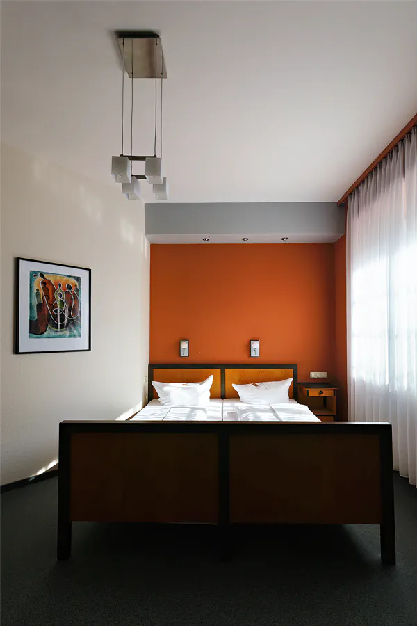 076 | 2025 | Probstzella | Haus des Volkes – Das Bauhaushotel | © carsten riede fotografie