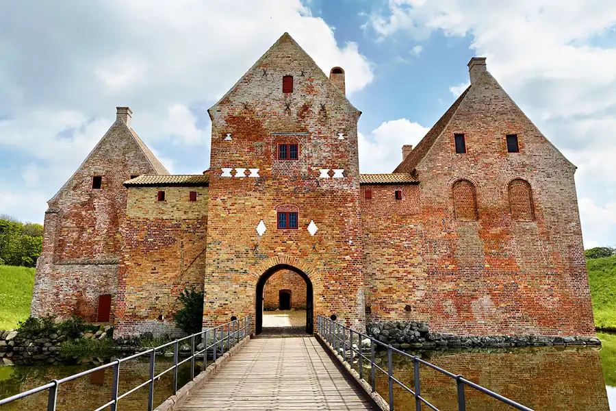 001 | 2025 | Spottrup | Spottrup Borg | © carsten riede fotografie