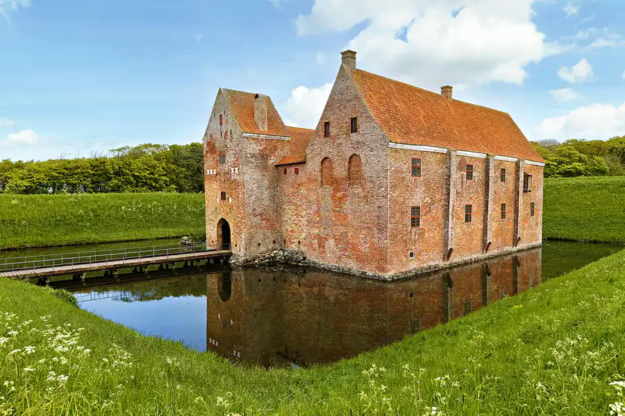 002 | 2025 | Spottrup | Spottrup Borg | © carsten riede fotografie