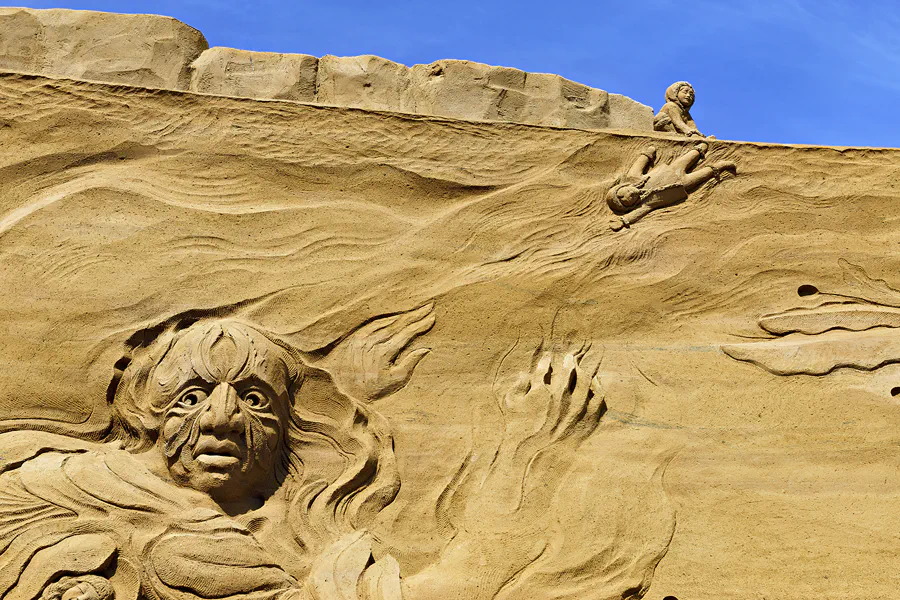 007 | 2025 | Sondervig | Sandskulptur Sondervig | © carsten riede fotografie