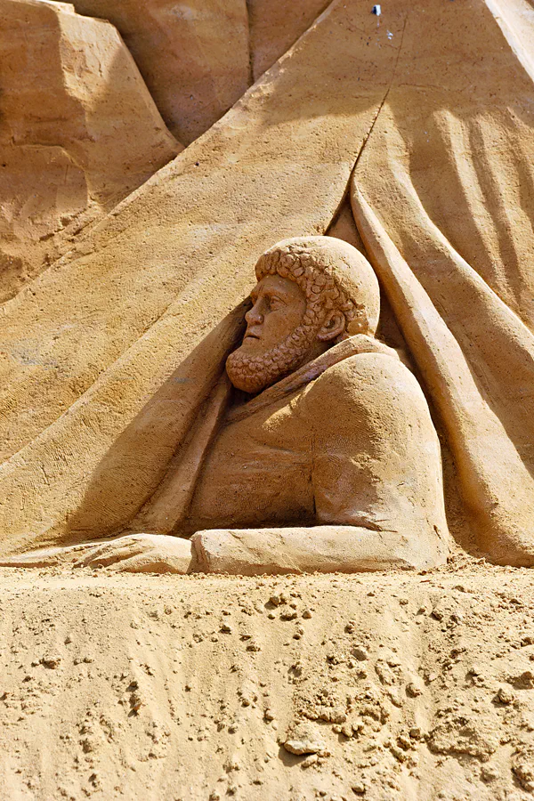 026 | 2025 | Sondervig | Sandskulptur Sondervig | © carsten riede fotografie