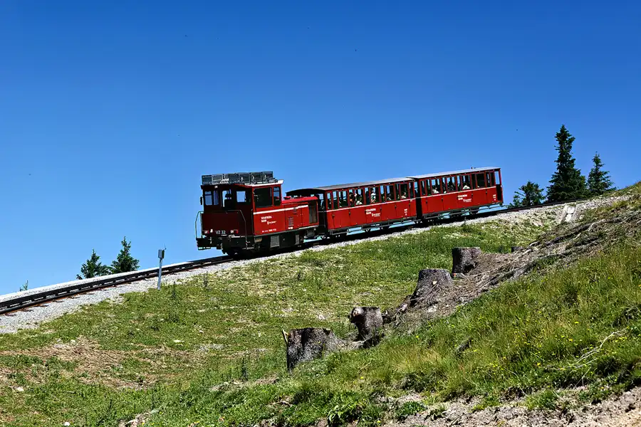 011 | 2025 | SchafbergBahn | © carsten riede fotografie