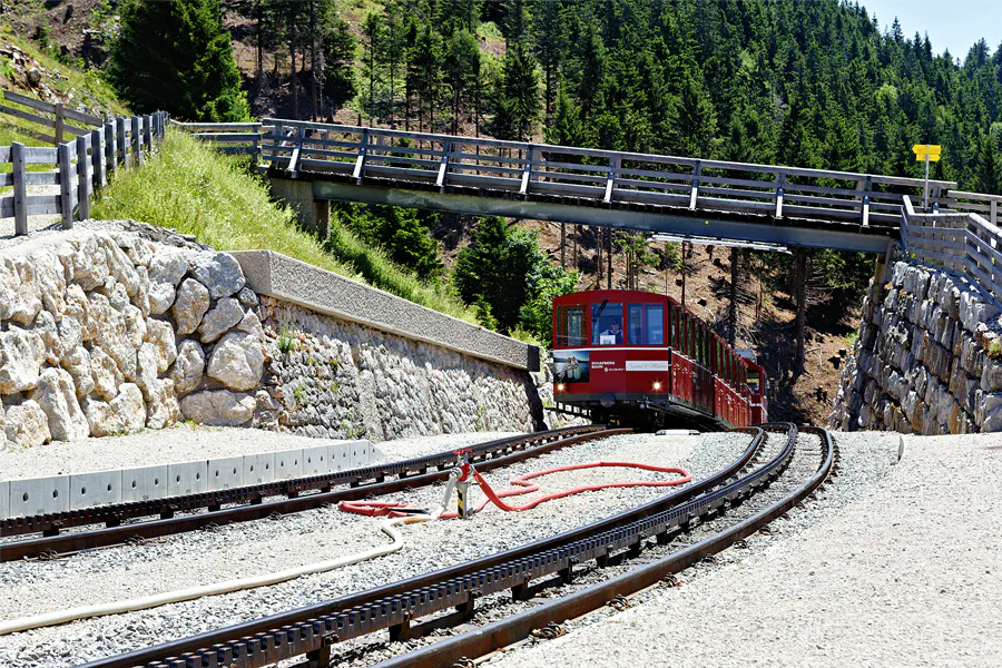 010 | 2025 | SchafbergBahn | © carsten riede fotografie