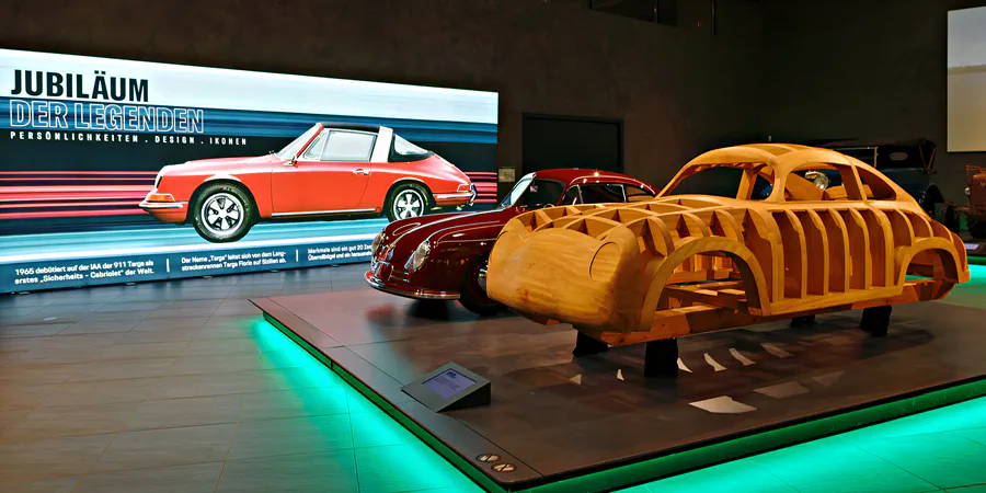 003 | 2025 | Anger | Hans-Peter Porsche Traumwerk | © carsten riede fotografie