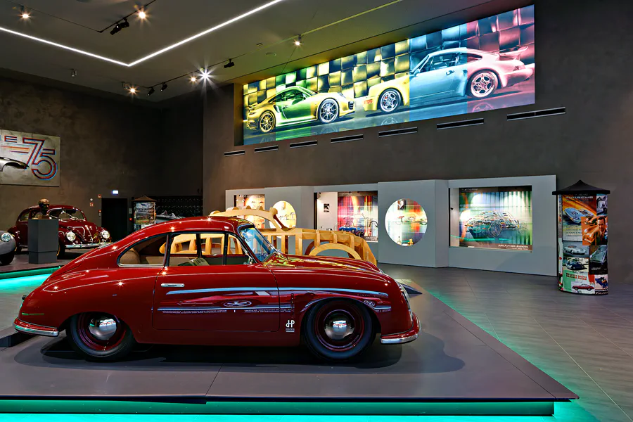 004 | 2025 | Anger | Hans-Peter Porsche Traumwerk | © carsten riede fotografie