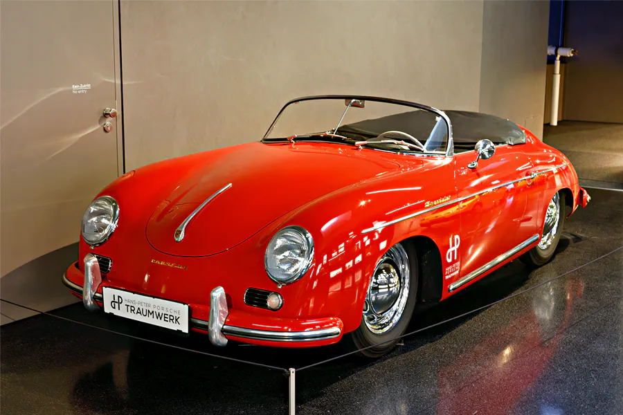 020 | 2025 | Anger | Hans-Peter Porsche Traumwerk | © carsten riede fotografie