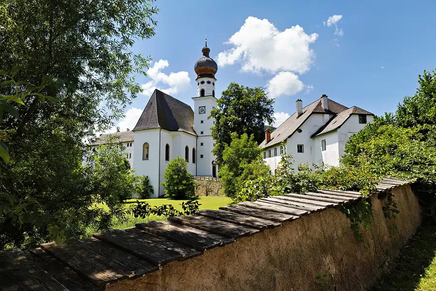 003 | 2025 | Anger | Kloster Höglwörth | © carsten riede fotografie