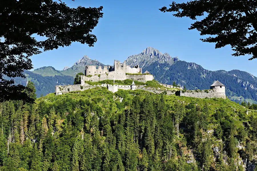 020 | 2025 | Reutte | Burgruine Ehrenberg | © carsten riede fotografie