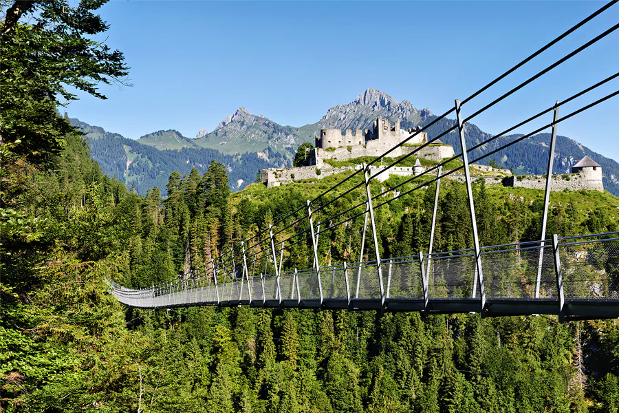 018 | 2025 | Reutte | highline179 + Burgruine Ehrenberg | © carsten riede fotografie