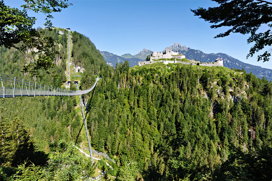 019 | 2025 | Reutte | highline179 + Burgruine Ehrenberg | © carsten riede fotografie