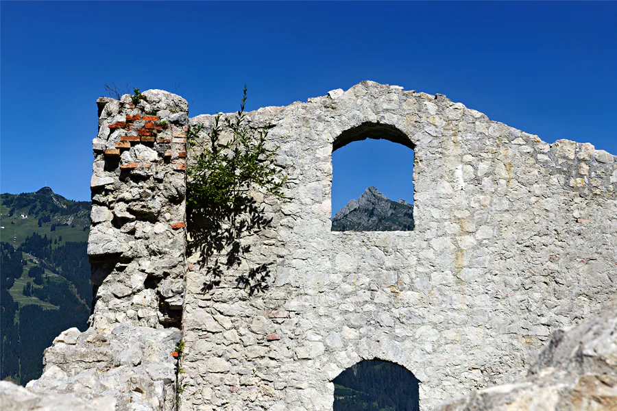 031 | 2025 | Reutte | Burgruine Ehrenberg | © carsten riede fotografie
