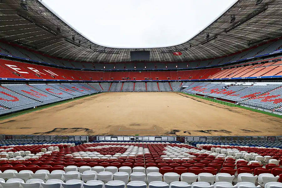 032 | 2025 | München | Allianz Arena – Arena Tour – FC Bayern München | © carsten riede fotografie