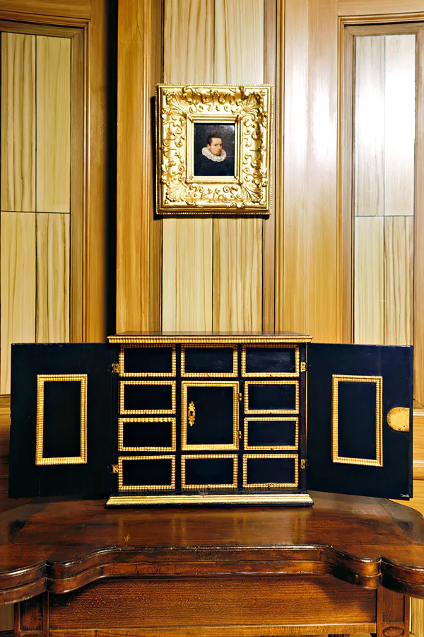 022 | 2025 | Kassel | Löwenburg | © carsten riede fotografie