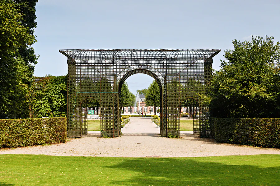 011 | 2025 | Schwetzingen | © carsten riede fotografie