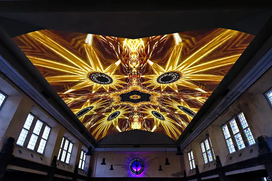 030 | 2025 | Berlin | Stadtbad Lichtenberg – Hubertusbad – The Exhibition Stadtbad Reloaded Beyond | © carsten riede fotografie