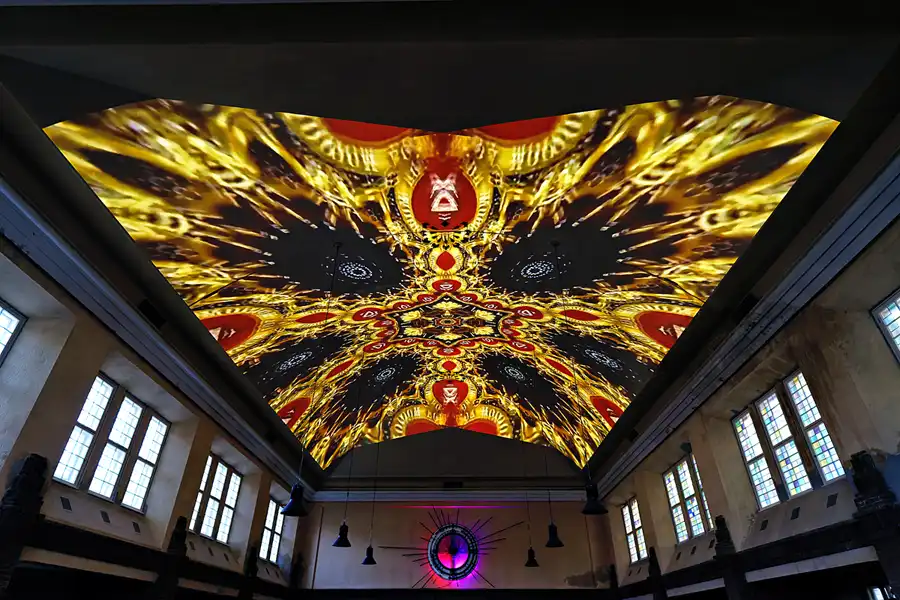 032 | 2025 | Berlin | Stadtbad Lichtenberg – Hubertusbad – The Exhibition Stadtbad Reloaded Beyond | © carsten riede fotografie