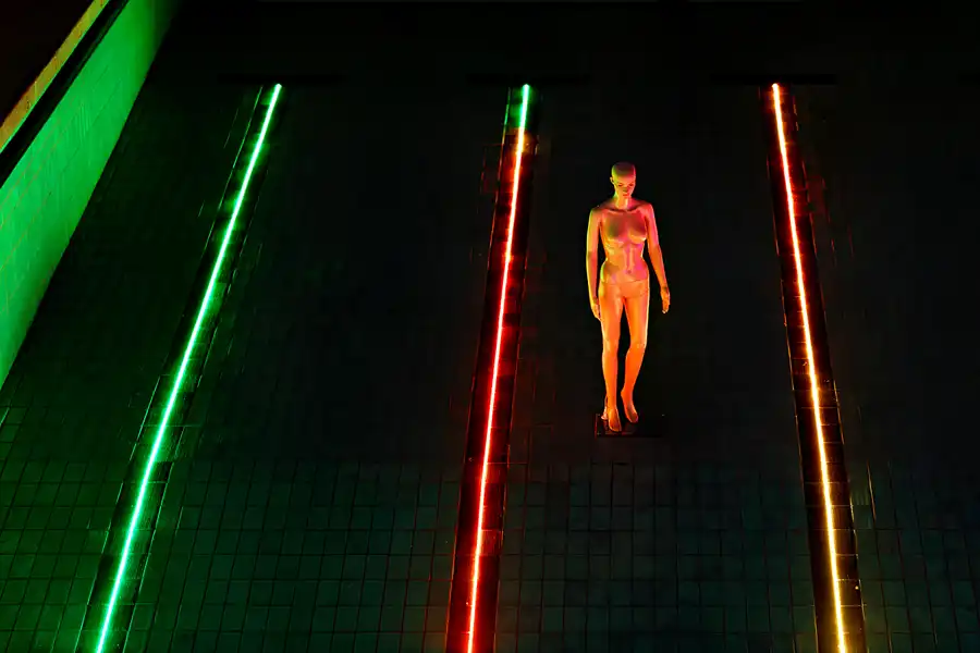 047 | 2025 | Berlin | Stadtbad Lichtenberg – Hubertusbad – The Exhibition Stadtbad Reloaded Beyond | © carsten riede fotografie