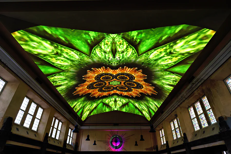 028 | 2025 | Berlin | Stadtbad Lichtenberg – Hubertusbad – The Exhibition Stadtbad Reloaded Beyond | © carsten riede fotografie