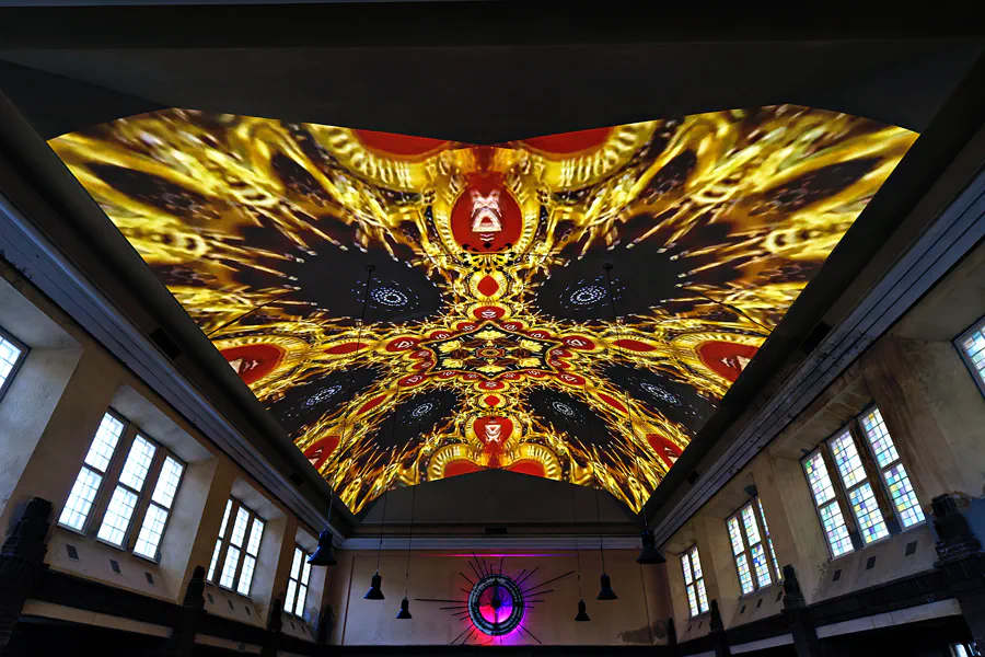 032 | 2025 | Berlin | Stadtbad Lichtenberg – Hubertusbad – The Exhibition Stadtbad Reloaded Beyond | © carsten riede fotografie