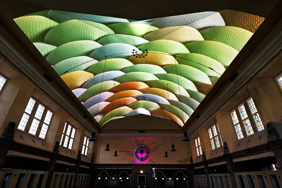 037 | 2025 | Berlin | Stadtbad Lichtenberg – Hubertusbad – The Exhibition Stadtbad Reloaded Beyond | © carsten riede fotografie