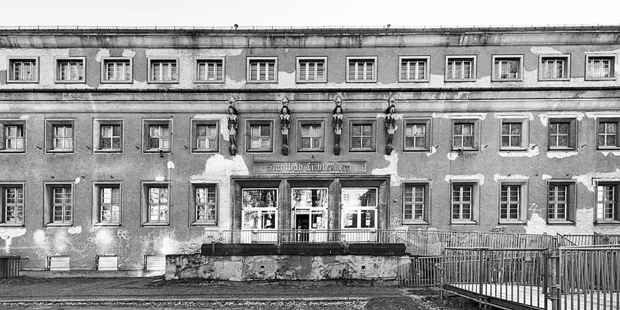 001 | 2025 | Berlin | Stadtbad Lichtenberg – Hubertusbad – The Exhibition Stadtbad Reloaded Beyond | © carsten riede fotografie