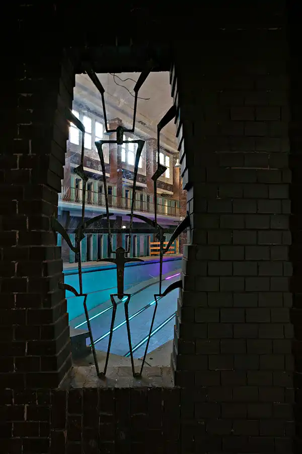 037 | 2025 | Berlin | Stadtbad Lichtenberg – Hubertusbad – The Exhibition Stadtbad Reloaded Beyond | © carsten riede fotografie