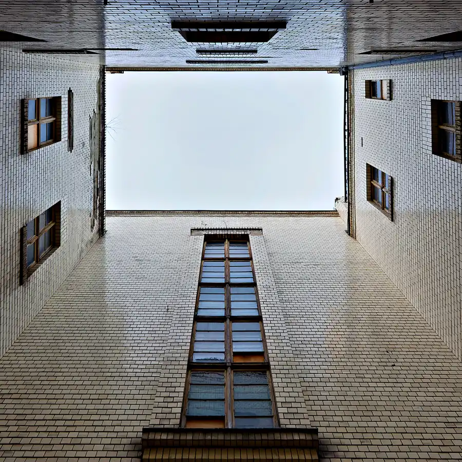 048 | 2025 | Berlin | Stadtbad Lichtenberg – Hubertusbad – The Exhibition Stadtbad Reloaded Beyond | © carsten riede fotografie