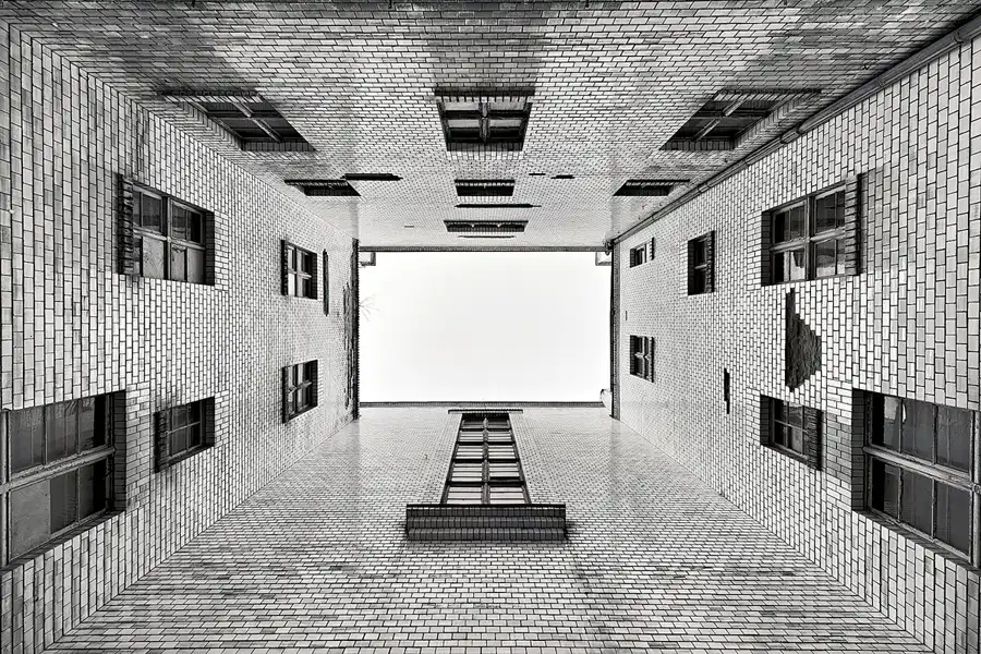 050 | 2025 | Berlin | Stadtbad Lichtenberg – Hubertusbad – The Exhibition Stadtbad Reloaded Beyond | © carsten riede fotografie