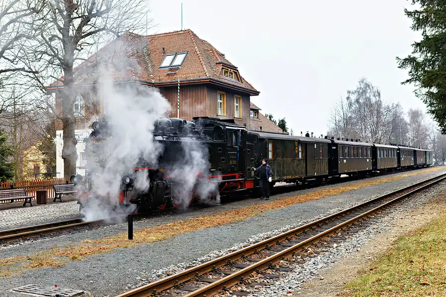 151 | 2025 | Jonsdorf | Zittauer Schmalspurbahn – Bahnhof Jonsdorf | © carsten riede fotografie