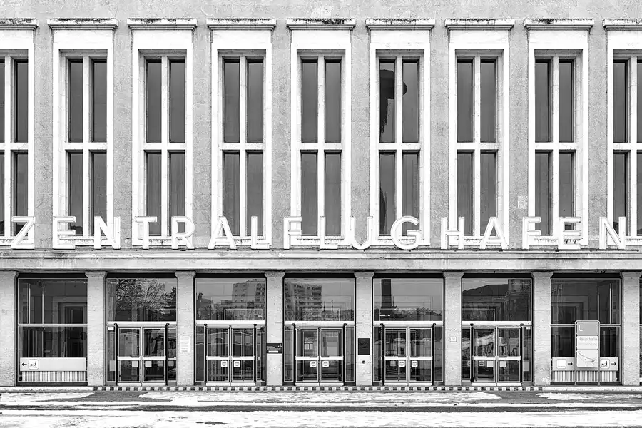 001 | 2026 | Berlin | Flughafen Tempelhof | © carsten riede fotografie