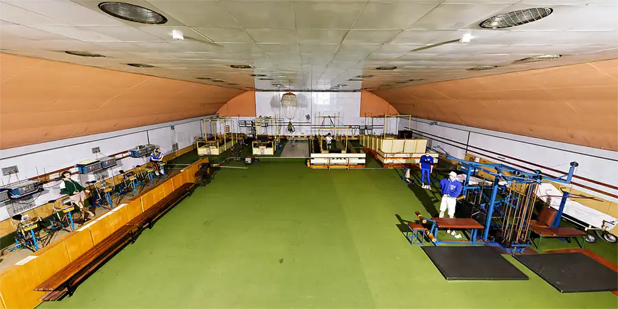 105 | 2026 | Grünheide (Mark) – OT Kienbaum | Olympisches und Paralympisches Trainingszentrum für Deutschland – Museum – Unterdruckkammer | © carsten riede fotografie