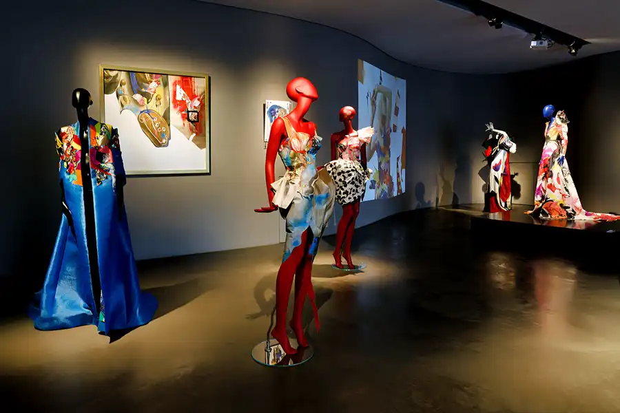 002 | 2026 | Singen | MAC Museum Art & Cars – Ausstellung 'Birds Of Paradise' | © carsten riede fotografie