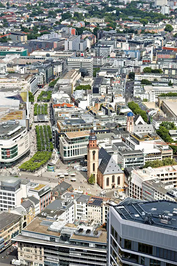 019 | 2026 | Frankfurt am Main | © carsten riede fotografie