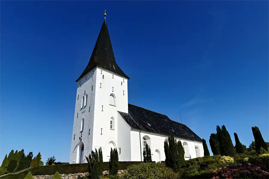 030 | 2026 | Nordborg | Havnbjerg Kirke | © carsten riede fotografie