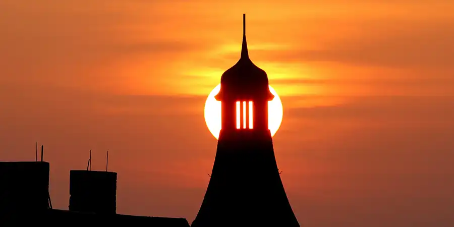 1900 | ALT-HOHENSCHÖNHAUSEN | NATURSCHAUSPIELE RUND UM DEN TURM | © carsten riede fotografie