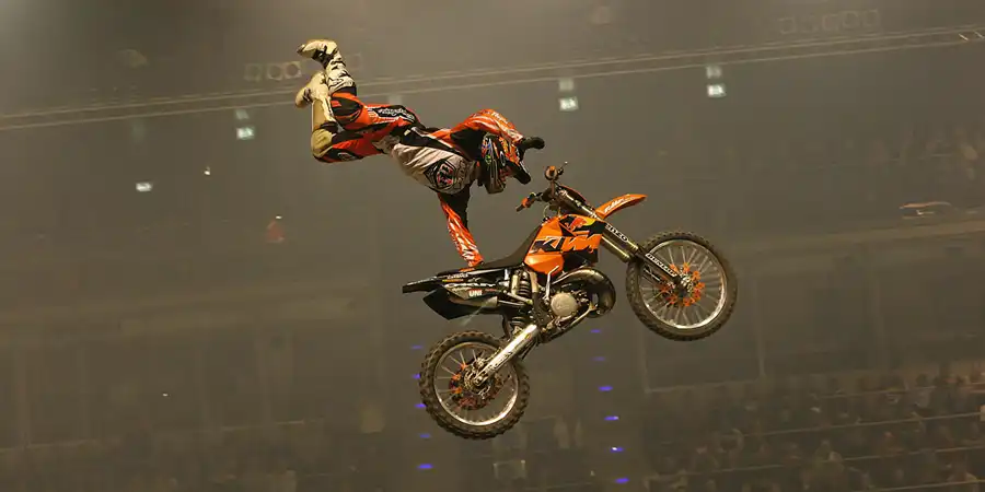 2005 | BERLIN | NIGHT OF THE JUMPS | © carsten riede fotografie