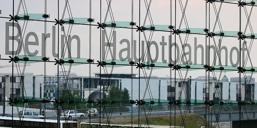 2006 | BERLIN | CENTRAL STATION | © carsten riede fotografie
