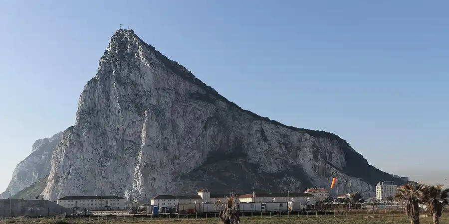 2011 | GIBRALTAR | PENALTY £500 | © carsten riede fotografie