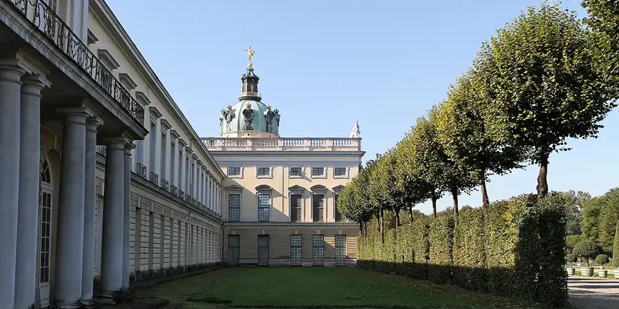 2011 | BERLIN | CHARLOTTENBURG | © carsten riede fotografie