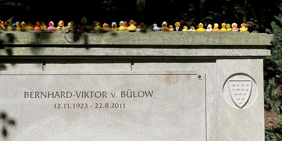 2013 | BERLIN | WALDFRIEDHOF HEERSTRASSE | © carsten riede fotografie