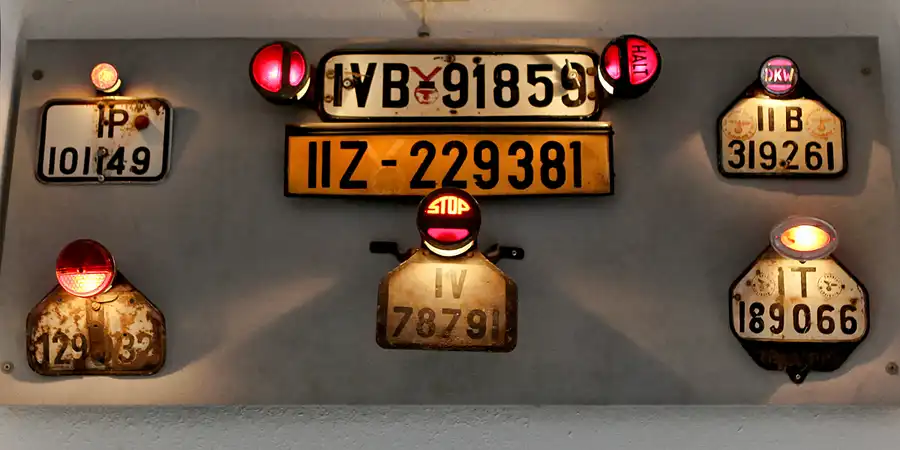 2013 | GROSSOLBERSDORF | NUMMERNSCHILDER UND VERKEHRSGESCHICHTE | © carsten riede fotografie