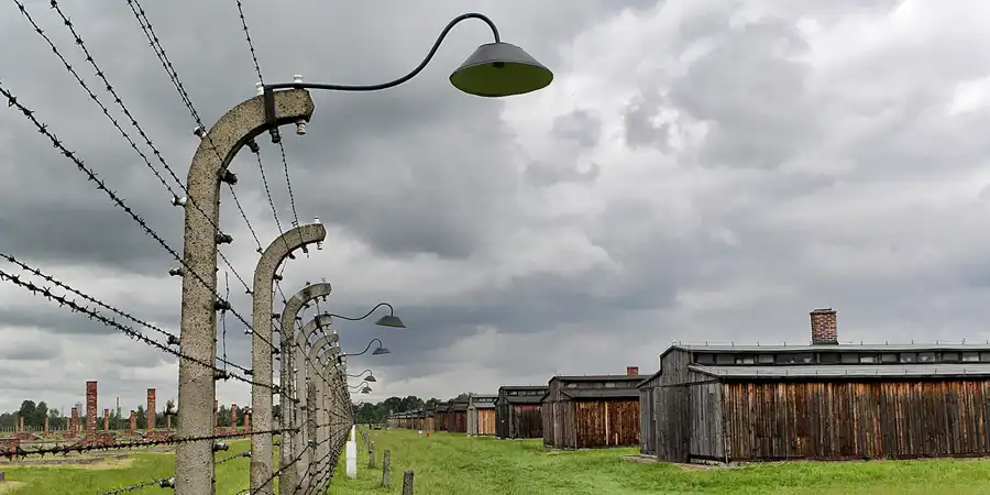 2014 | AUSCHWITZ | LAGERKOMPLEX I & II | © carsten riede fotografie